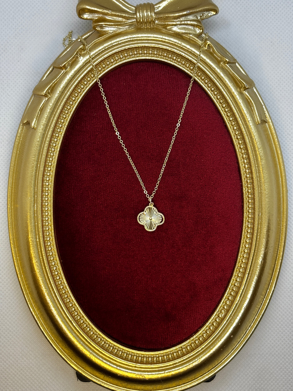 14k Gold Yonca Kolye