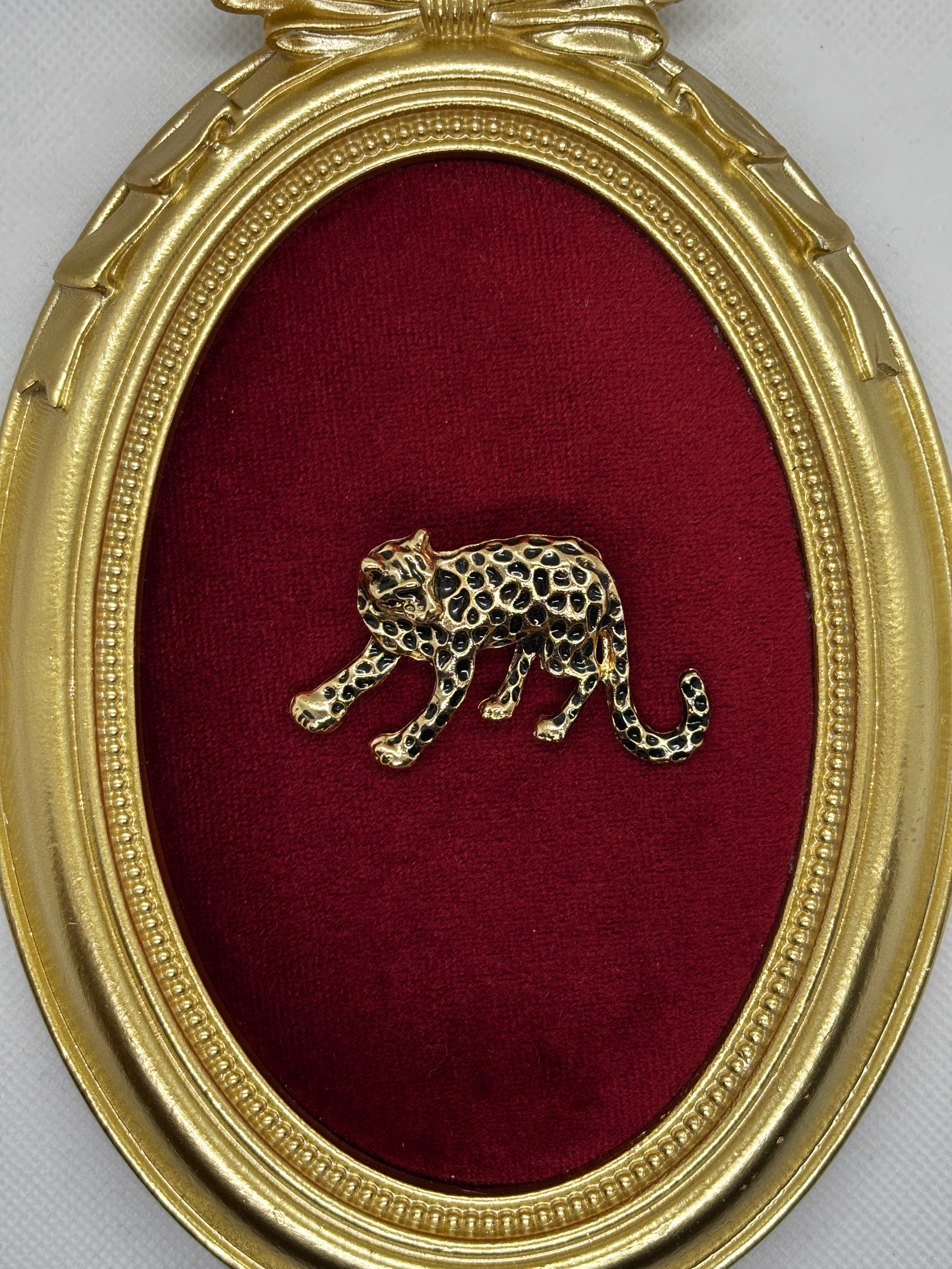 Leopar Broş