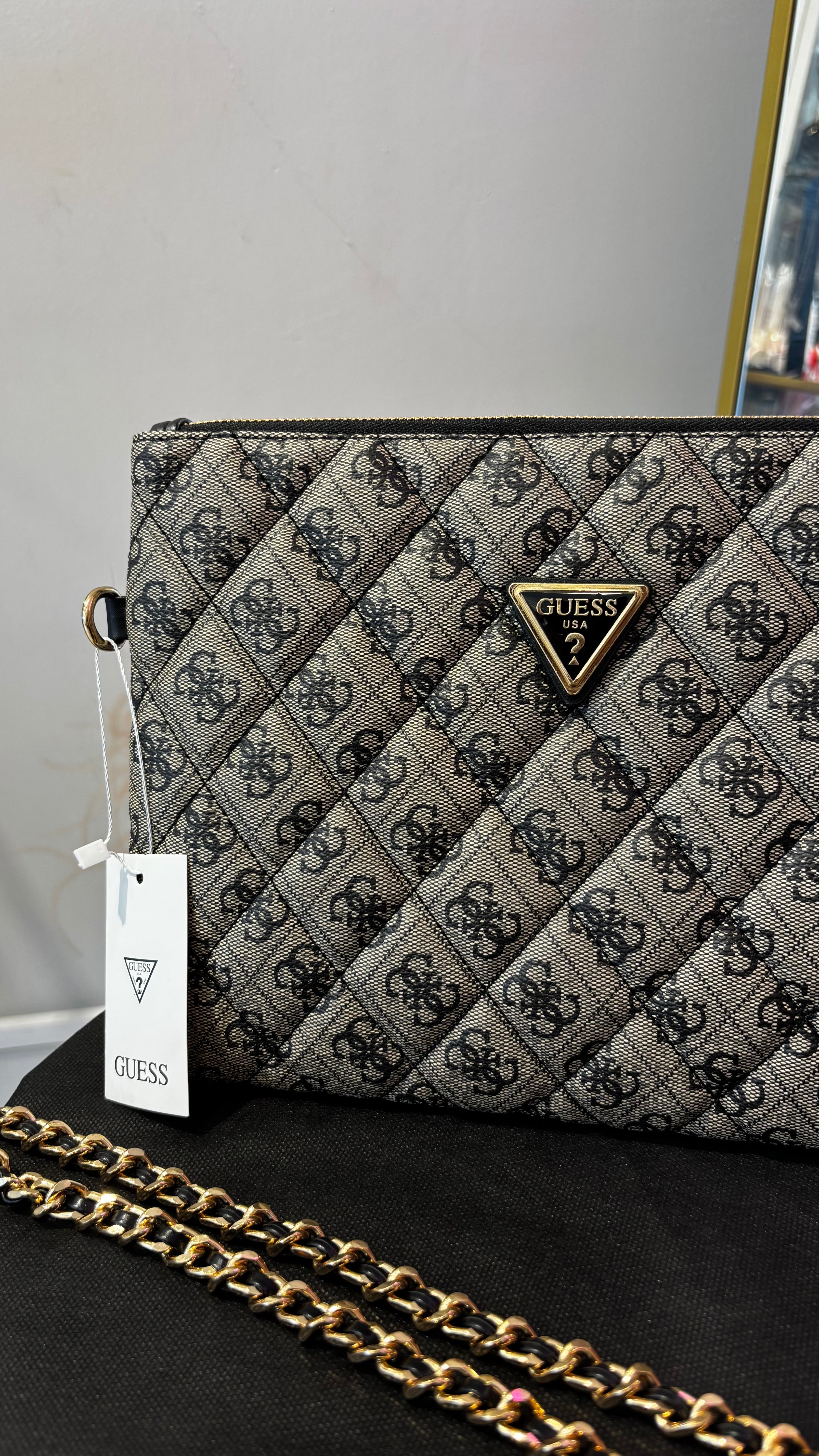 Guess Model Clutch Çanta