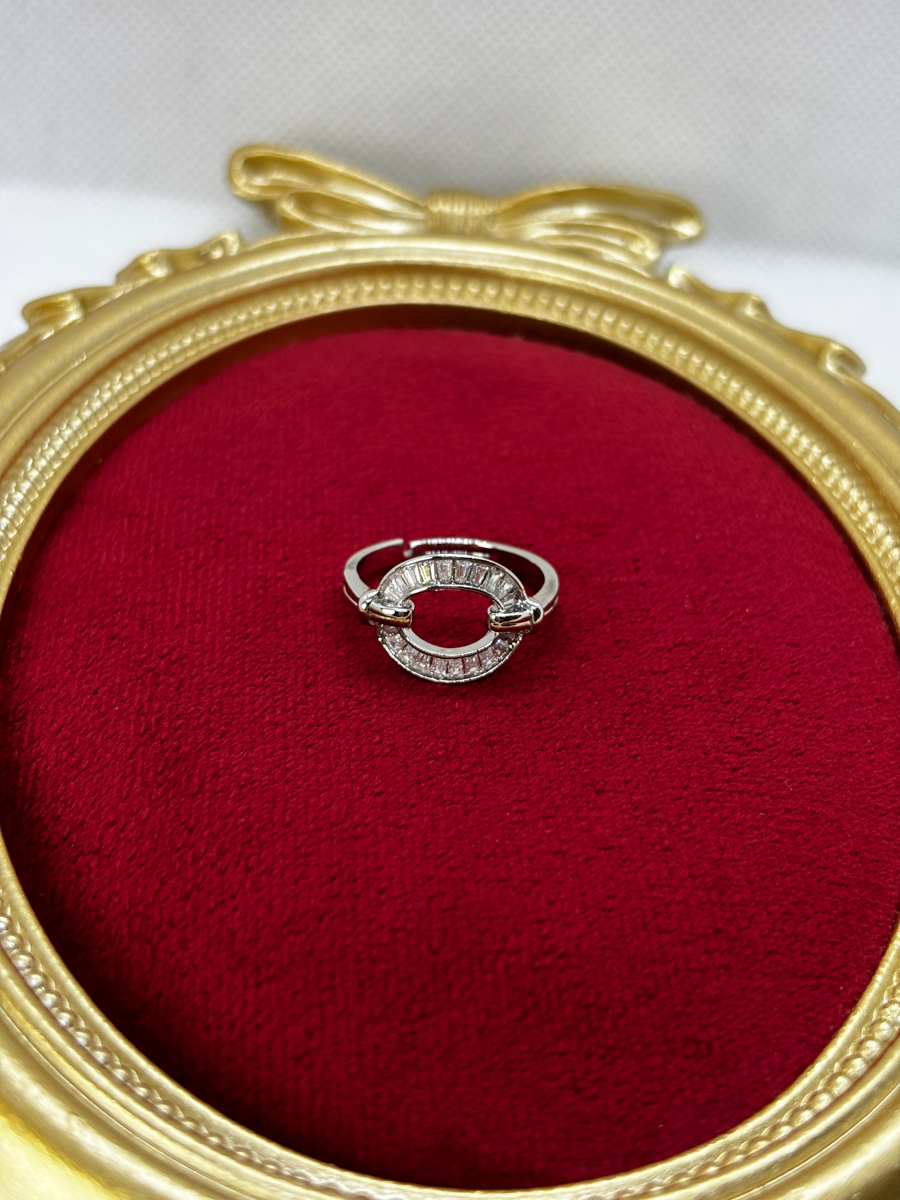 Oval Taşlı çelik Yüzük