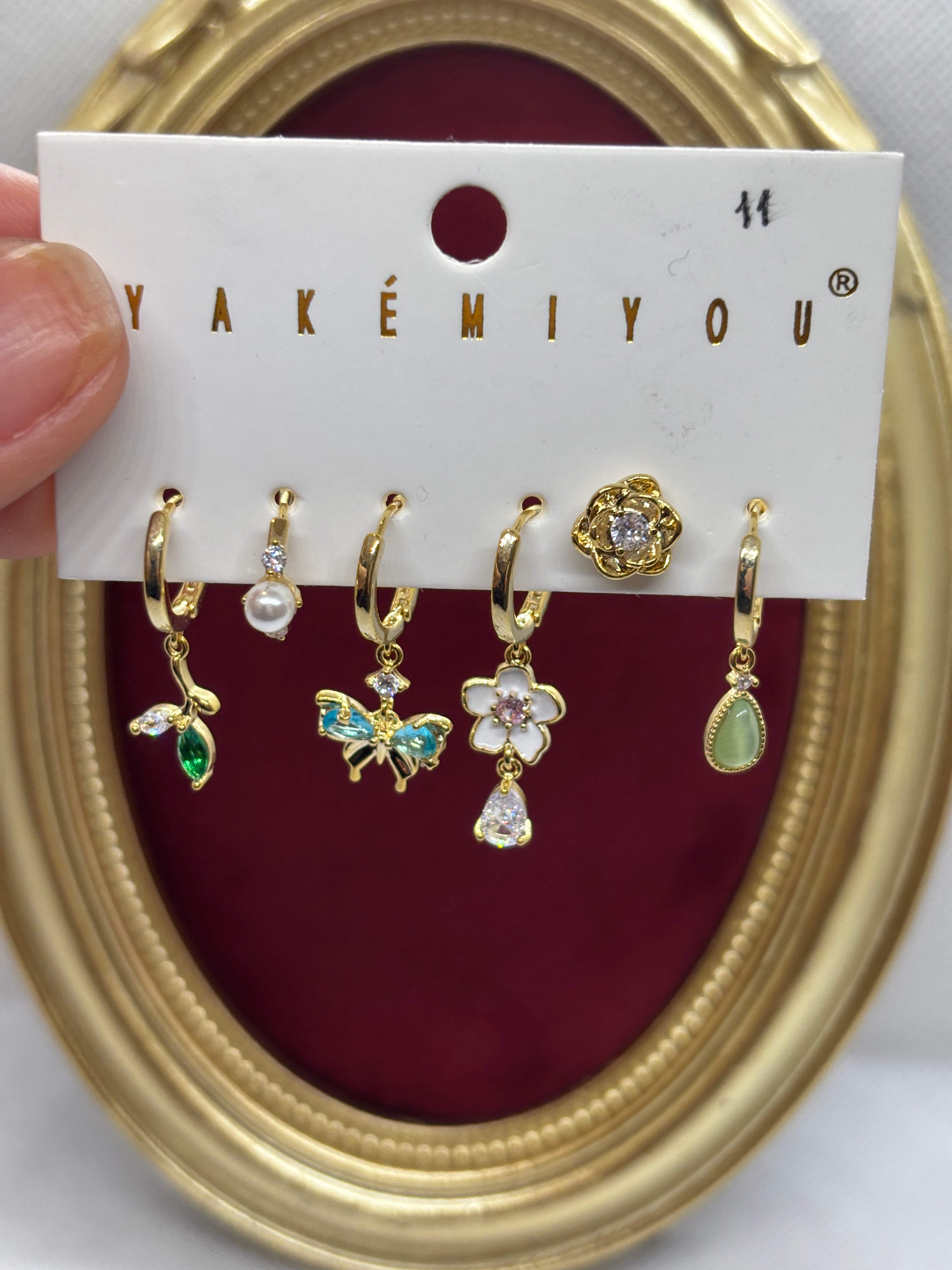 Özel Seri Renkli Çiçekli  Kelebek Altılı Set Küpe Gold