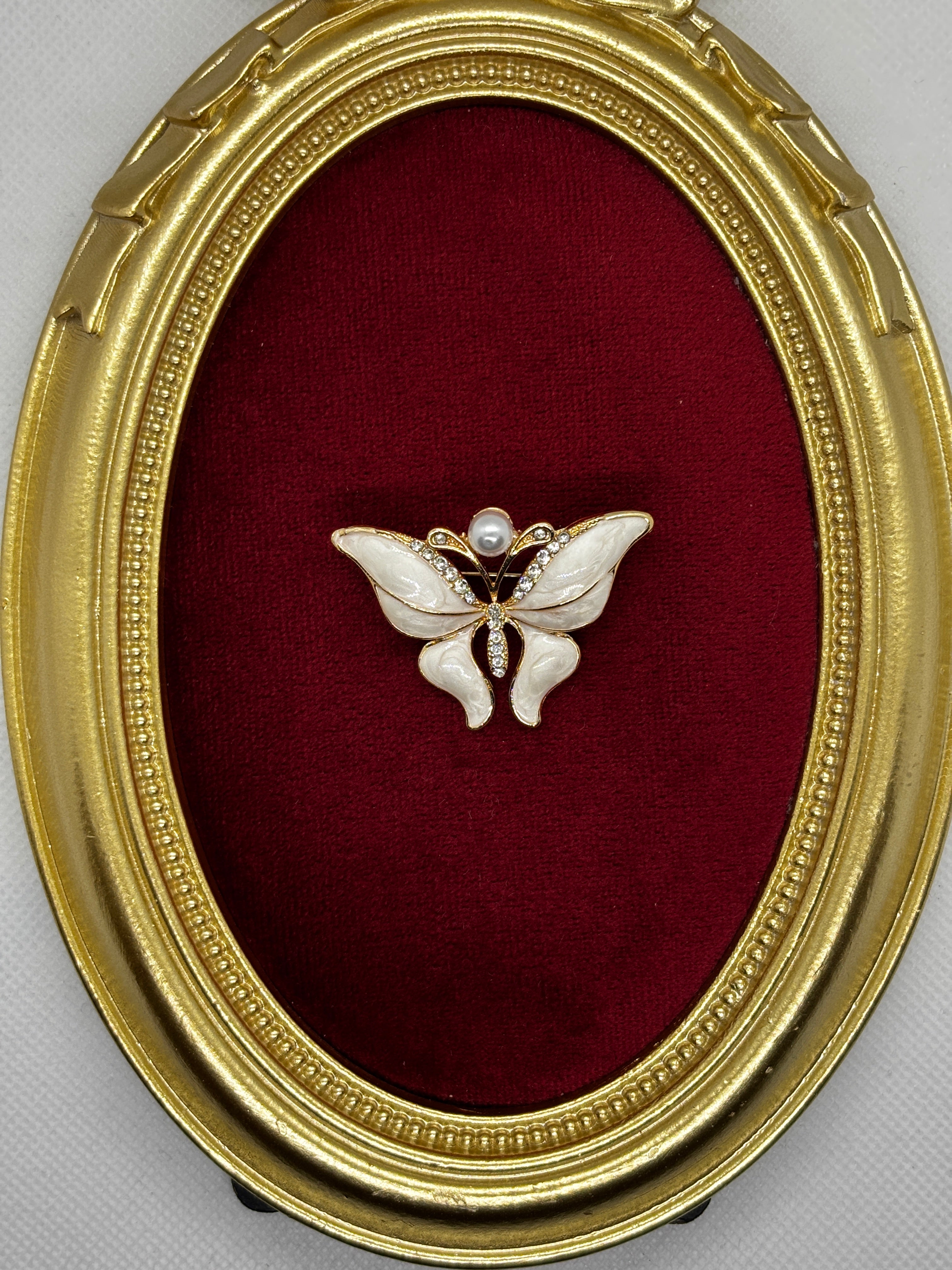 Kelebek Broş