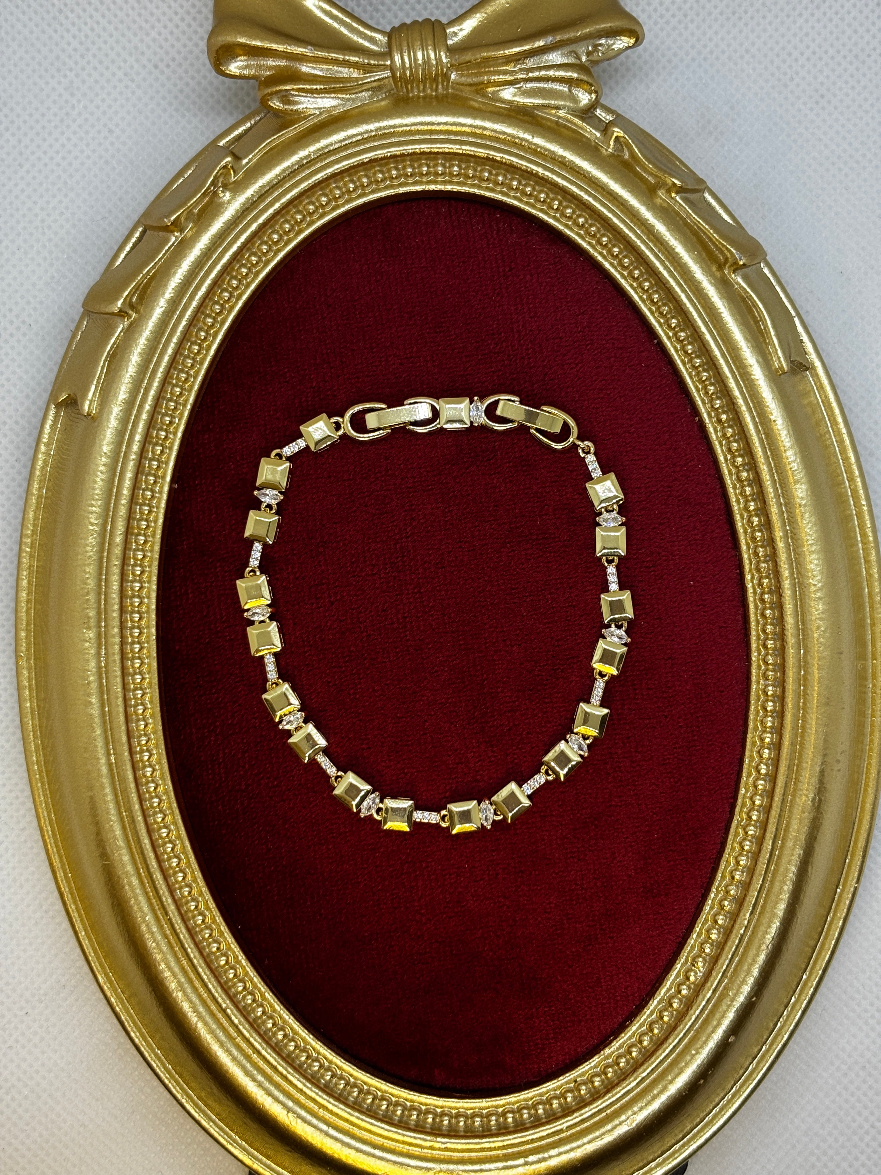 14K Taşlı küp sıralı bileklik